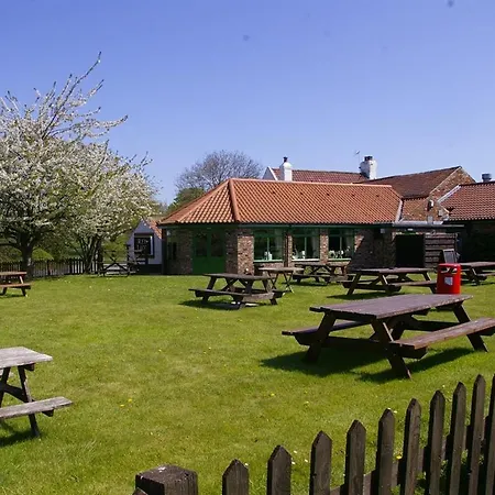 Red Lion Inn&Motel 3*