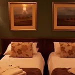 Motel Red Lion And 3*