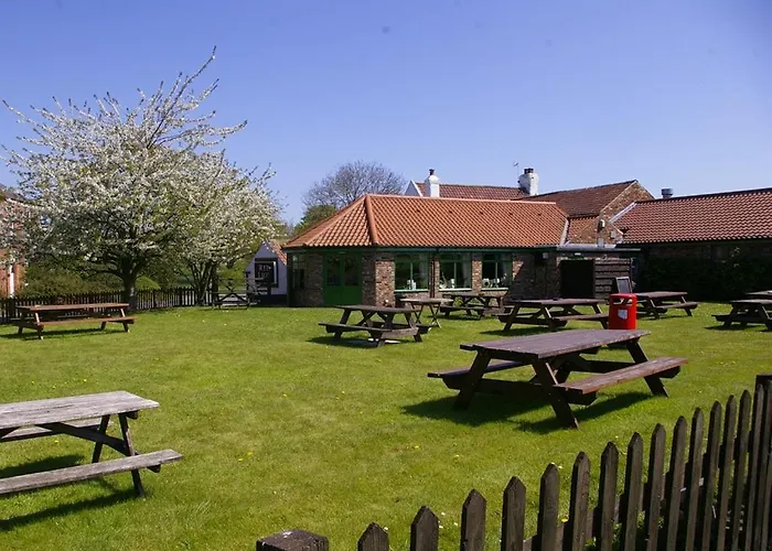 Red Lion Inn And Motel 3*